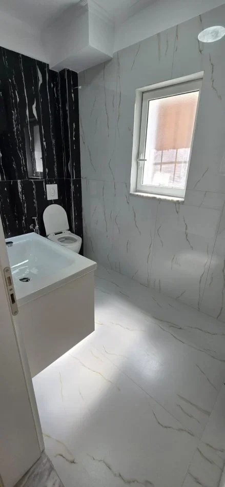 Tirane, shitet apartament 1+1+Ballkon Kati 2, 40 m² 125.000 € (MOZAIKU I TIRANES)