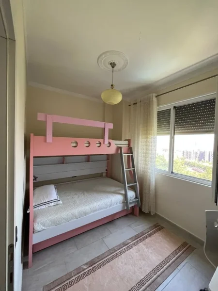 Tirane, jap me qera apartament 2+1+Ballkon Kati 6, 90 m² 500 € (selita e vjeter)