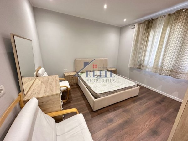 Tirane, jepet me qera shtepi 1+1+Aneks+Ballkon Kati 0, 60 m² 550 € (Tregu Cam)