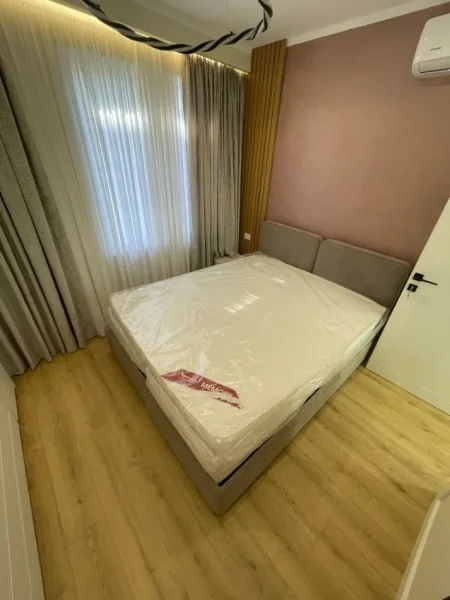 Tirane, jepet me qera apartament 1+1 Kati 3, 55 m² 550 € (BULEVARDI RI)