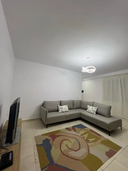 Tirane, jepet me qera apartament 2+1+Ballkon Kati 2, 106 m² 600 € (Pediatria)