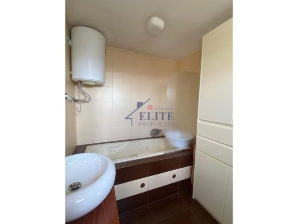 Tirane, jepet me qera apartament 2+1+Ballkon Kati 5, 120 m² 850 € (Pazari i Ri)