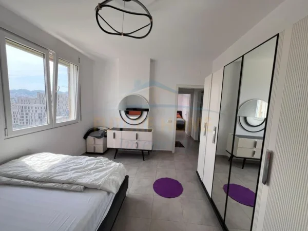Tirane, shitet apartament 2+1+2 poste parkimi Kati 9, 100 m² 220.000 € (Fusha e Aviacionit)