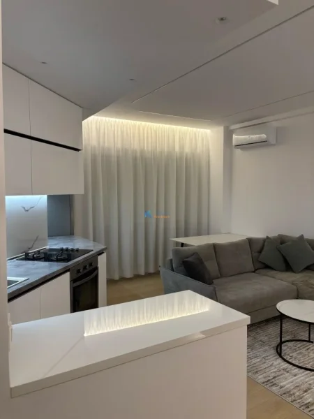 Tirane, jap me qera apartament 1+1+Ballkon Kati 4, 67 m² 800 € (afer Kopshtit Botanik)