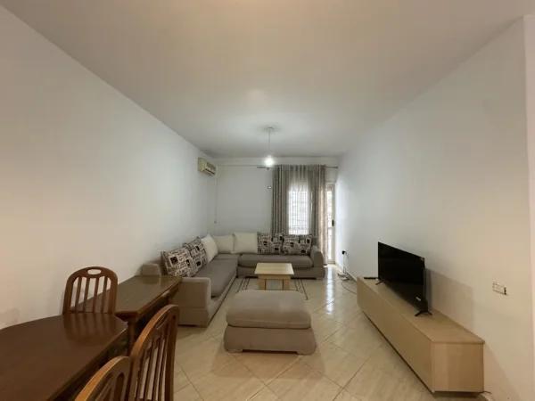 Tirane, shitet apartament 2+1+Ballkon Kati 5, 109 m² 189.900 € (Rruga Bill Klinton)