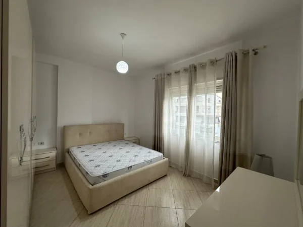 Tirane, shitet apartament 2+1+Ballkon Kati 5, 109 m² 189.900 € (Rruga Bill Klinton)