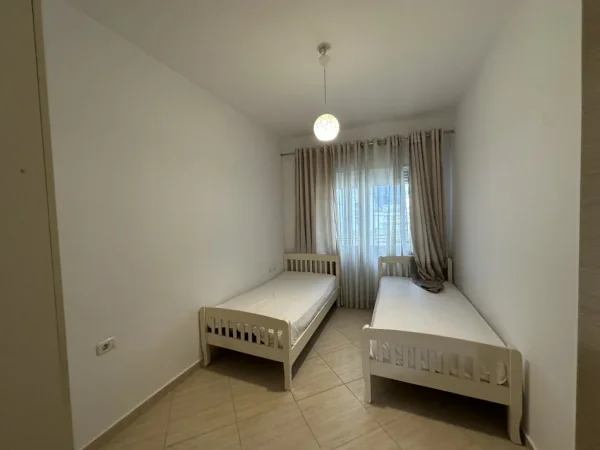 Tirane, shitet apartament 2+1+Ballkon Kati 5, 109 m² 189.900 € (Rruga Bill Klinton)