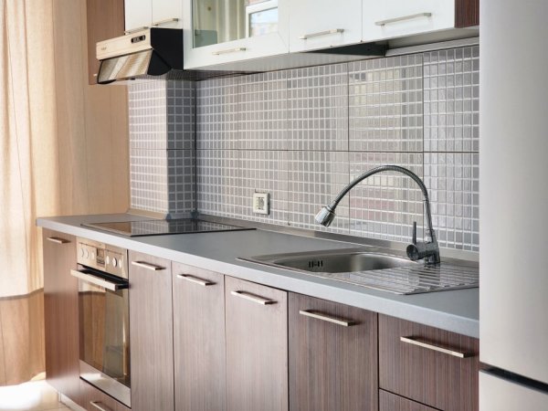 ✨Jepet me qera: Apartament 2+1+2wc & 1 Ballkon të Madh || 📍Rr. Bardhyl, Shk. Andon Zako Cajupi || 550€/ Muaji ✨