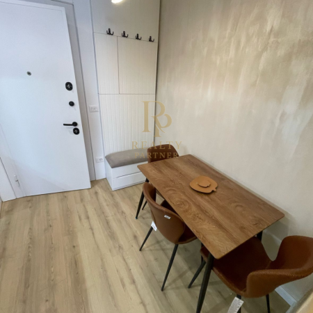 Tirane, jepet me qera apartament 1+1+Ballkon Kati 2, 55 m² 550 € (Bulevardi i Ri)