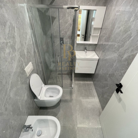 Tirane, jepet me qera apartament 1+1+Ballkon Kati 2, 55 m² 550 € (Bulevardi i Ri)