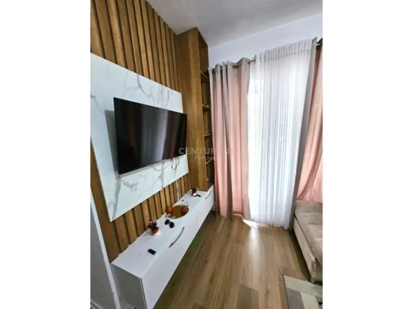 Tirane, shitet apartament 2+1 Kati 1, 73 m² 115.000 € (Ali Demi)