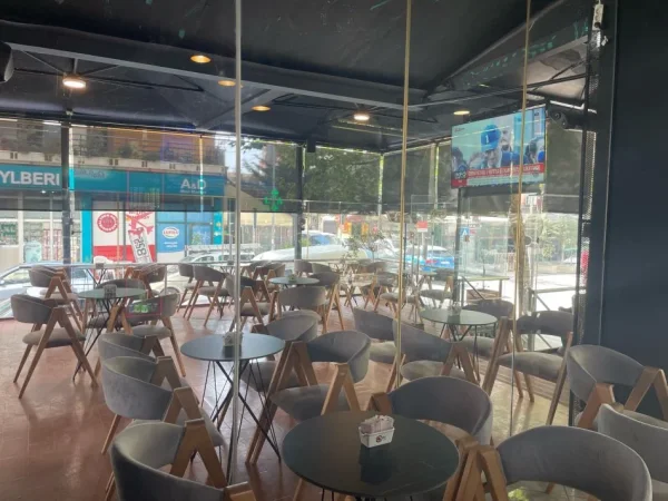 Tirane, shitet lokal Kati 1, 133 m² (Rruga Thoma Koxhaj 2, Yzberisht)