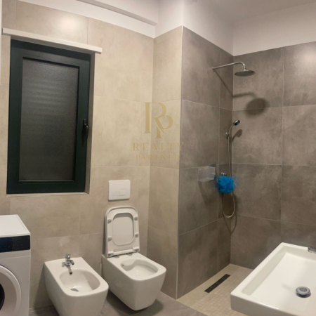 Tirane, jepet me qera apartament 2+1+Ballkon Kati 6, 102 m² 600 € (Astir)