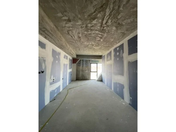 Tirane, shes apartament 1+1 Kati 11, 42 m² 125.000 € (Rruga e Kavajes)