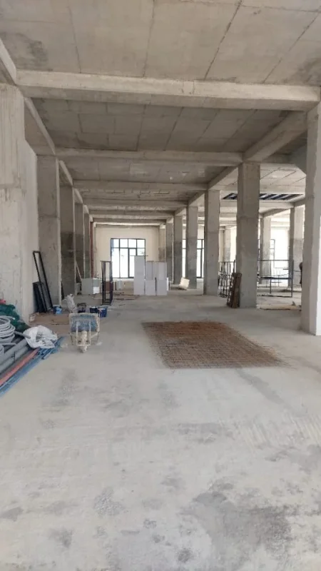 Tirane, jepet me qera magazine Kati 1, 1.000 m² 6.000 € (Tirane-Durres)