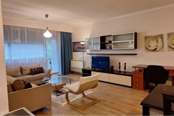 jepet me qera 2+1 Kati 5, 102 m² 850 € (Rruga Sami Frasheri)