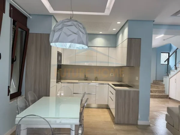 Gjiri Lalezit | Hamallaj, shitet Vile 3+1+Ballkon Kati 2, 203 m² 450.000 € (Gjiri i Lalezit)