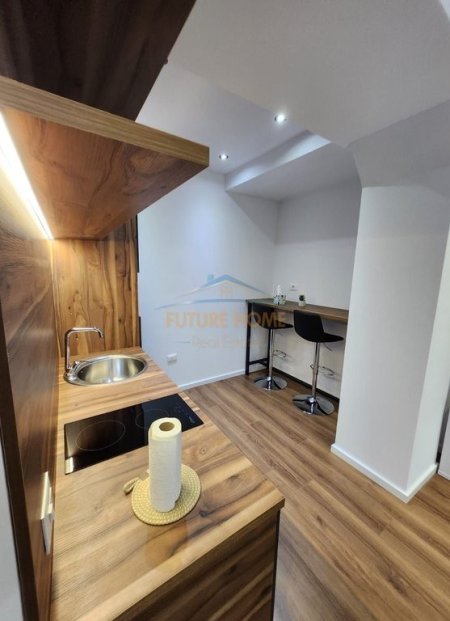 Tirane, jepet me qera zyre Kati 11, 67 m² 1.000 € (Rruga e Kavajes)