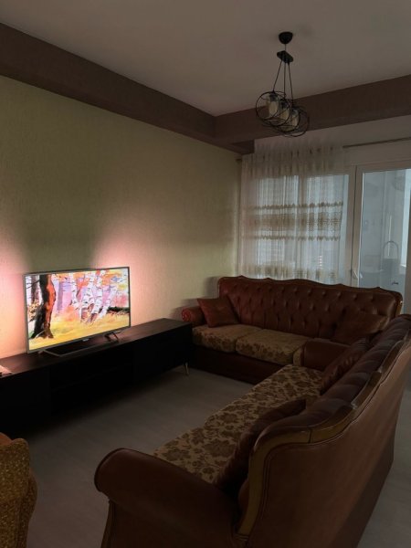 Tirane, jepet me qera apartament 2+1 Kati 2, 97 m² 75,000 leke (River Residence)