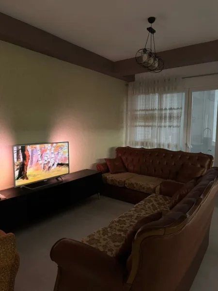 Tirane, jepet me qera apartament 2+1 Kati 2, 97 m² 75,000 leke (River Residence)