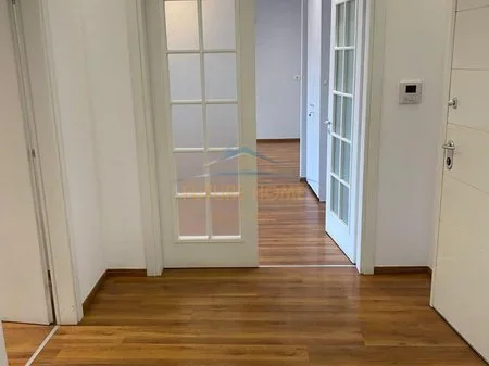 Qera, Ambient Zyre, Zogu I Zi, Tirana Ring Center, Tiranë. AREA52315