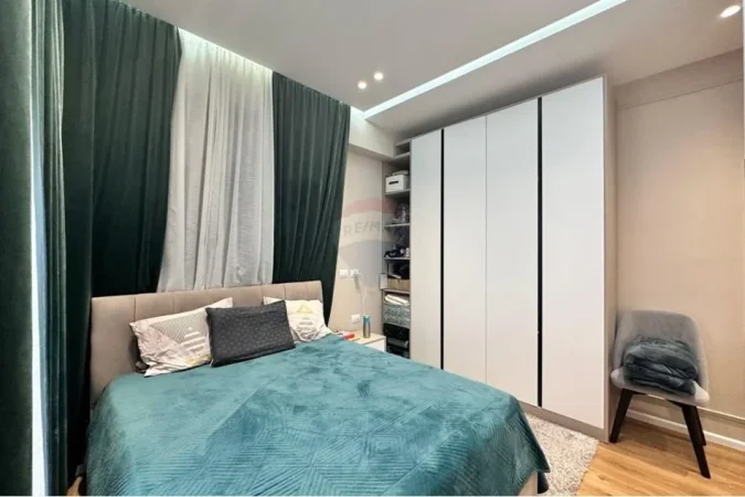 Tirane, shitet apartament 2+1 , 92 m² 173.000 € (ali demi)