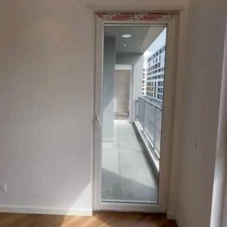 Tirane, shitet apartament 2+1+Ballkon Kati 4, 96 m² 126.800 € (Univers City)