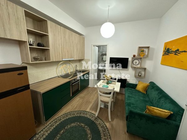 Tirane, jepet me qera garsonier Kati 1, 40 m² 300 € (Ali Demi-Mangalemi)