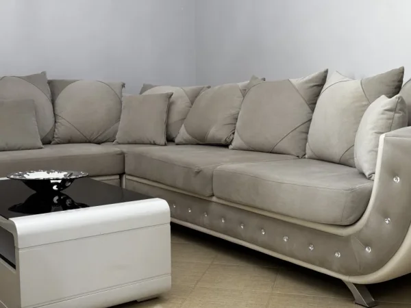 Tirane, jepet me qera apartament 3+1+Ballkon Kati 3, 115 m² 750 € (Rruga muhamet Deliu)