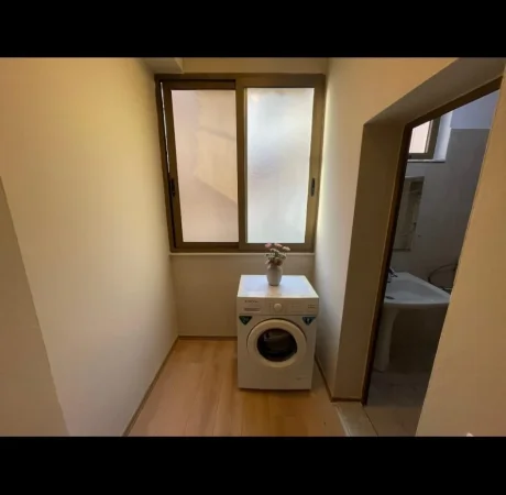 Tirane, jap me qera apartament 1+1+Ballkon Kati 2, 45 m² 500 € (jusuf vrioni)