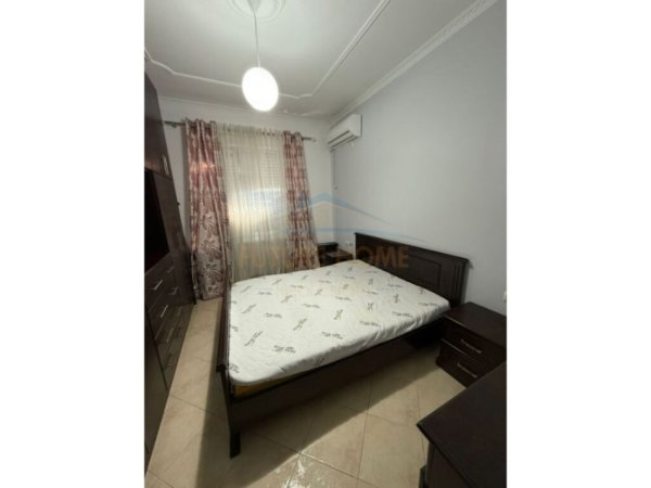 Tirane, jepet me qera apartament 2+1 Kati 4, 87 m² 580 € (KODRA E DIELLIT)