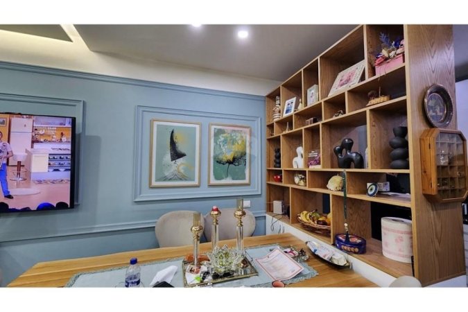 Tirane, jepet me qera apartament  2+1+Ballkon Kati 2, 223 m²