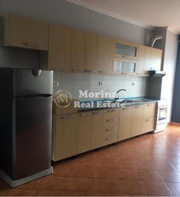 Tirane, jepet me qera apartament 2+1+Ballkon Kati 5, 120 m² 500 € (Kodra e Diellit)