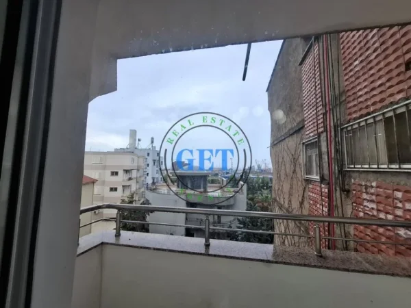 Durres, shitet apartament 2+1 Kati 5, 83 m² 95.000 € (Stacioni I Trenit, Durres)