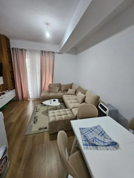 Tirane, shitet apartament 2+1 Kati 1, 74 m² 115.000 € (Ali Dem , Residenca Kaimi)