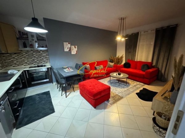 Tirane, jepet me qera apartament 1+1 Kati 2, 62 m² 450 € (ASTIR)