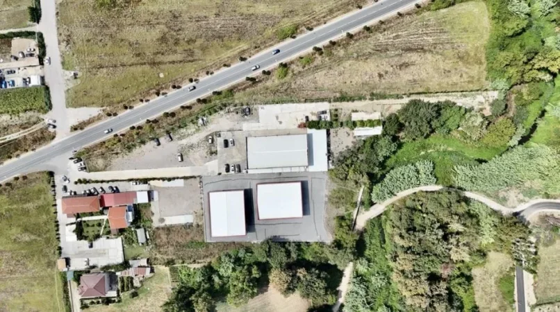 Tirane, shitet ambjent biznesi Kati 0, 6.800 m² 1.400.000 € (Rruga e Aeroportit)