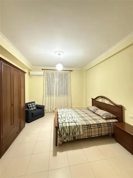 Tirane, jepet me qera apartament 2+1+Ballkon Kati 1, 100 m² 570 € (DON BOSKO)