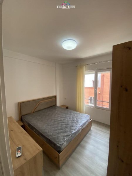 Tirane, jepet me qera apartament 1+1+Ballkon Kati 3, 60 m² 370 € (selite)