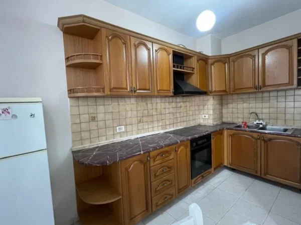 Tirane, shitet apartament 2+1 Kati 10, 70 m² 120.000 € (Don Bosko)