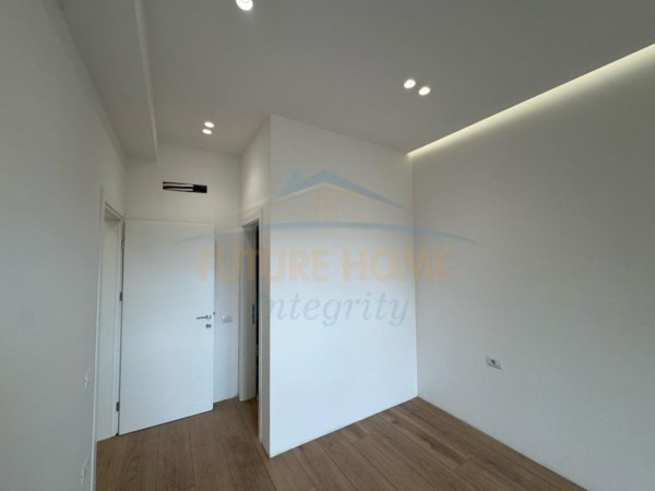 Tirane, jepet me qera apartament 2+1 Kati 2, 75 m² 600 € (Pallati me Shigjeta, Spitali Amerikan 3)