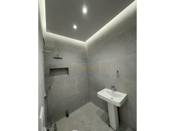 Tirane, jepet me qera apartament 2+1 Kati 2, 75 m² 600 € (Pallati me Shigjeta, Spitali Amerikan 3)