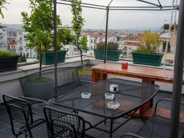 Tirane, shitet apartament+verande | Penthouse 3+1+Aneks+Ballkon Kati 5, 420 m² 588.000 € (Rruga Rrapo Hekali, Kodra e Diellit)