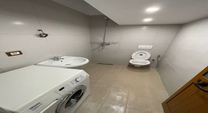 Tirane, jepet me qera apartament duplex 1+1 Kati 1, 55 m² 270 € (Fresk)