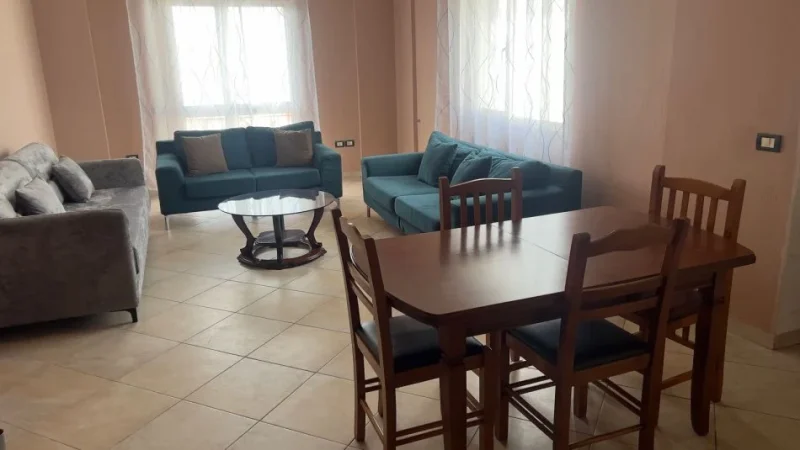 Tirane, jap me qera apartament 3+1+Ballkon Kati 2, 100 m² 500 € (sali nivica)