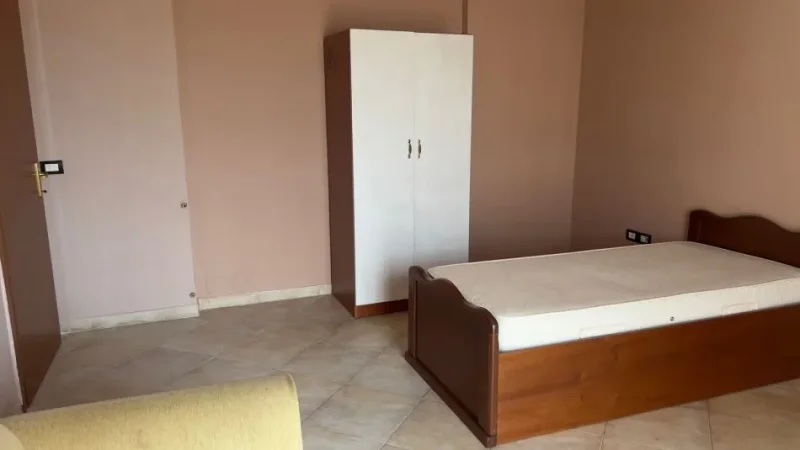 Tirane, jap me qera apartament 3+1+Ballkon Kati 2, 100 m² 500 € (sali nivica)