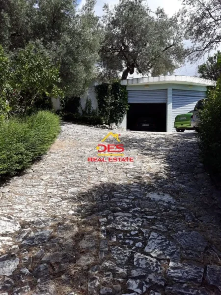 Vlore, shitet Vile , 339 m² 310.000 € (Kuzim Baba)