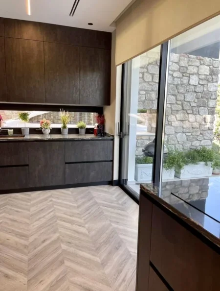 Tirane, SHITET SUPER VILE LUKSOZE 3-Katshe, 500 m² 2.200.000 € (Rruga Panorama e Liqenit)