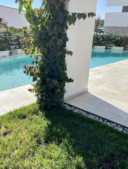 Tirane, SHITET SUPER VILE LUKSOZE 3-Katshe, 500 m² 2.200.000 € (Rruga Panorama e Liqenit)