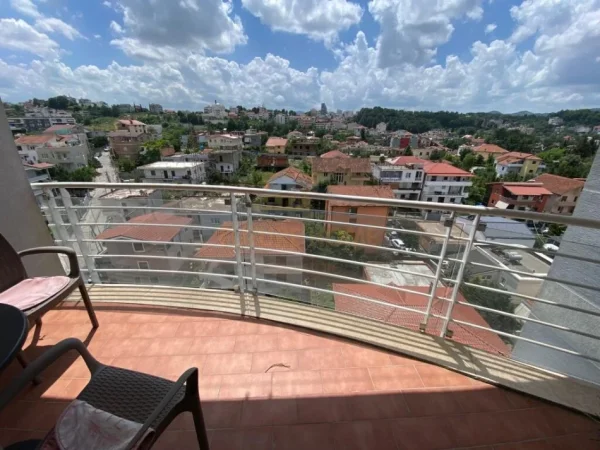 Tirane, shitet apartament 2+1+Ballkon Kati 8, 112 m² 185.000 € (Qyteti Studenti, Rruga Gramoz Pashko)